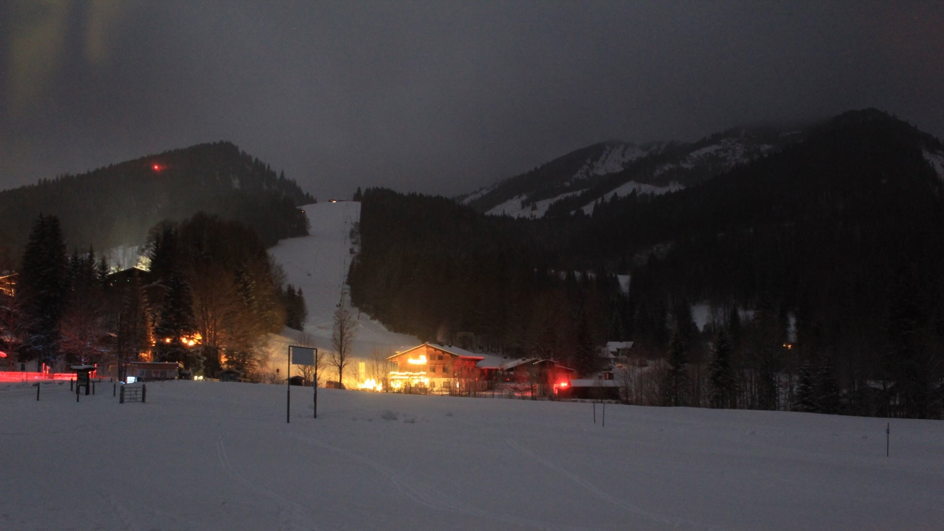 Archiv Foto Webcam Unken: Heutal Bergstation