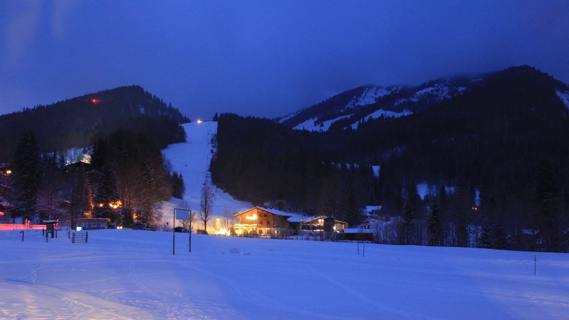 Archiv Foto Webcam Unken: Heutal Bergstation