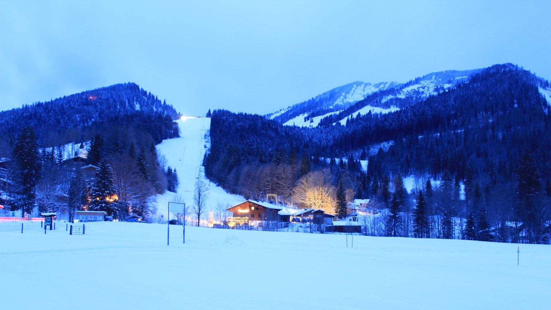 Archiv Foto Webcam Unken: Heutal Bergstation