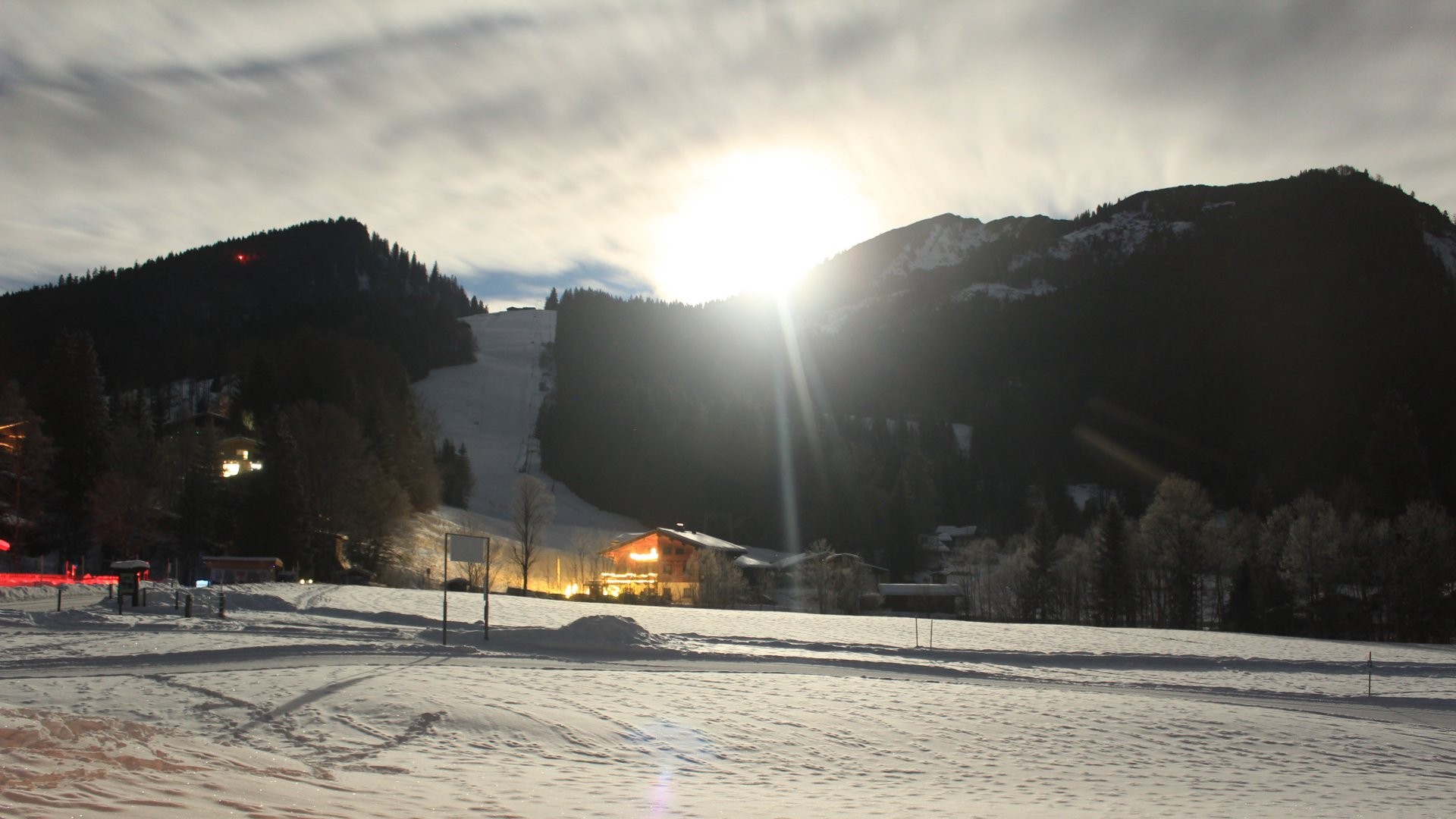 Archiv Foto Webcam Unken: Heutal Bergstation