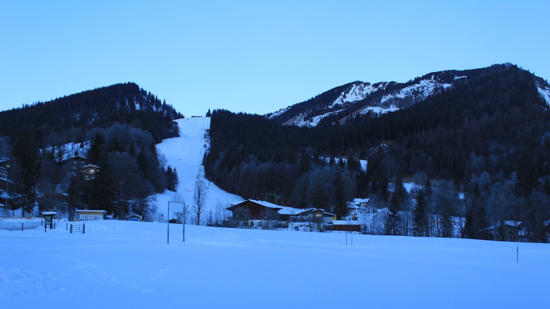 Archiv Foto Webcam Unken: Heutal Bergstation