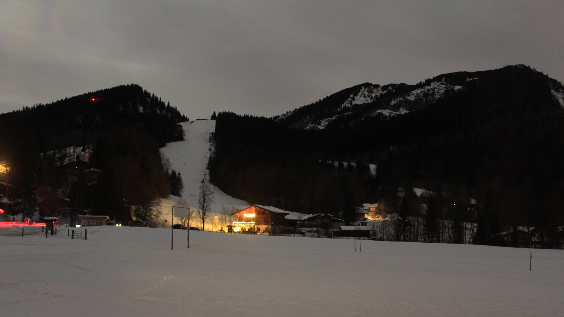 Archiv Foto Webcam Unken: Heutal Bergstation