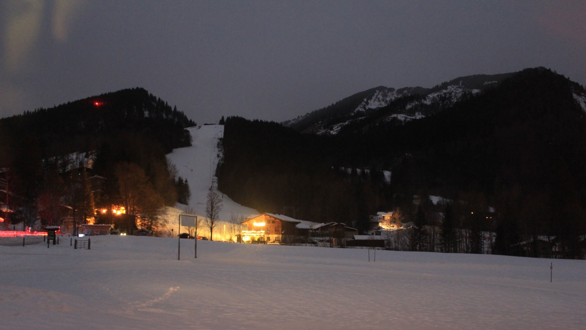 Archiv Foto Webcam Unken: Heutal Bergstation