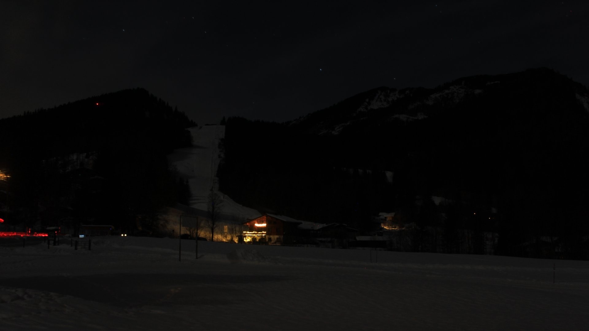 Archived image Webcam Unken: Heutal Mountain