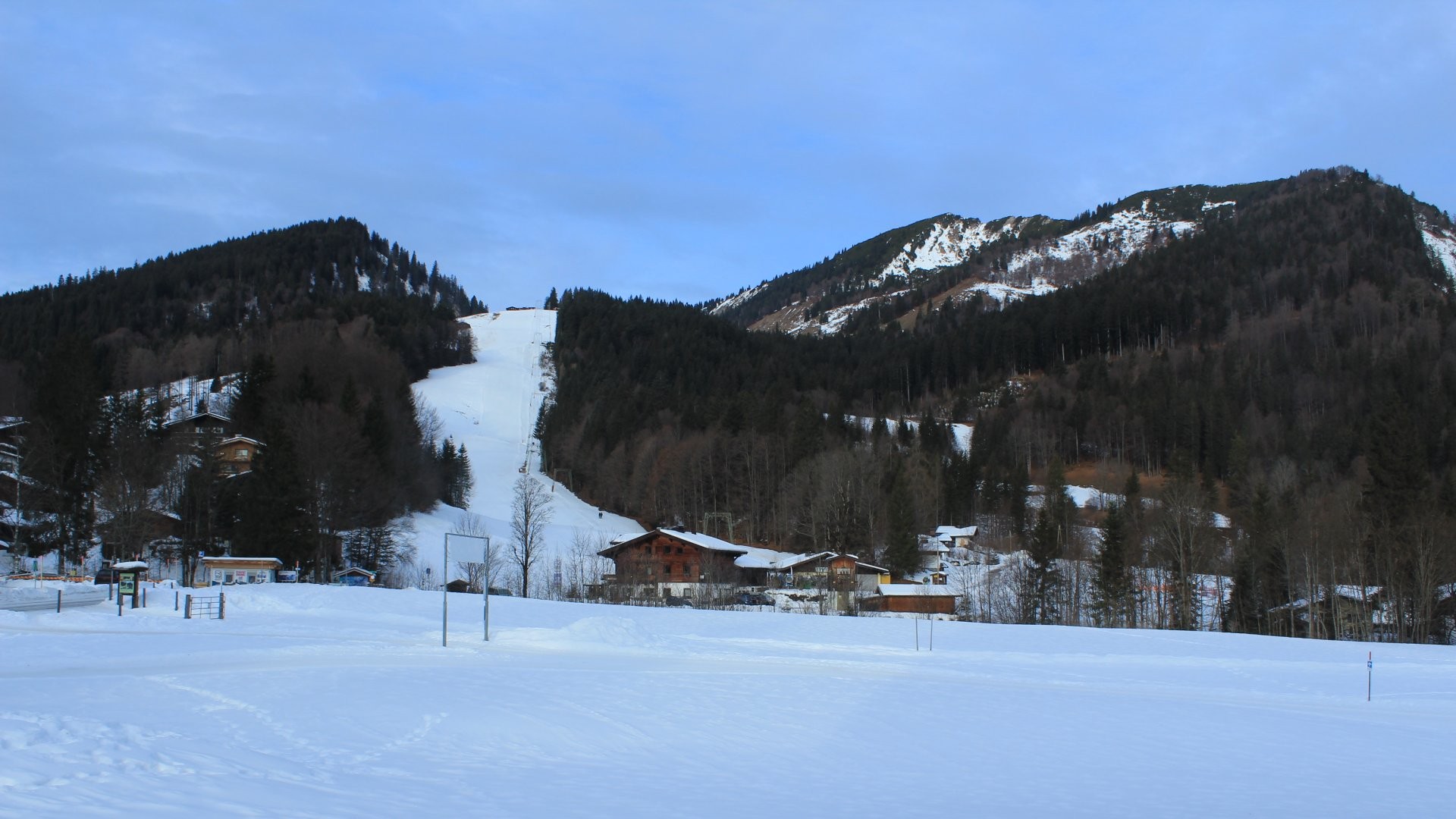 Archived image Webcam Unken: Heutal Mountain