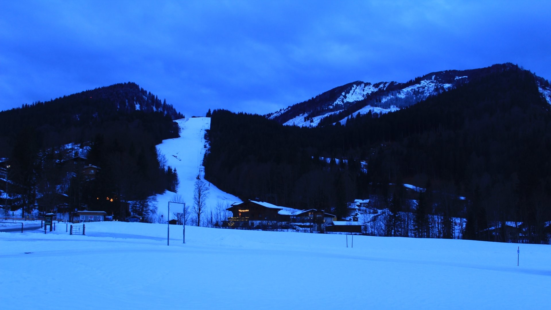 Archiv Foto Webcam Unken: Heutal Bergstation