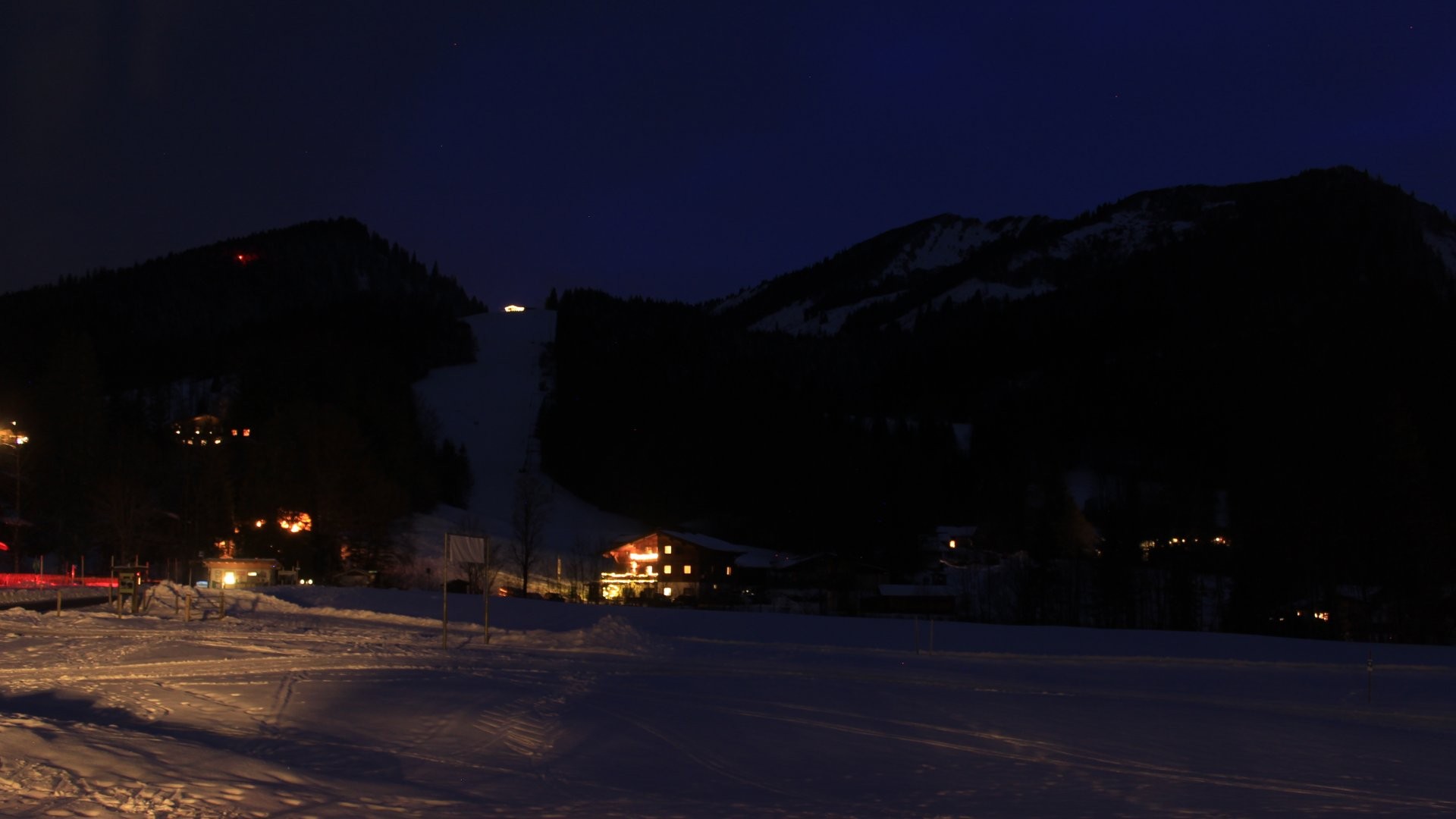 Archiv Foto Webcam Unken: Heutal Bergstation