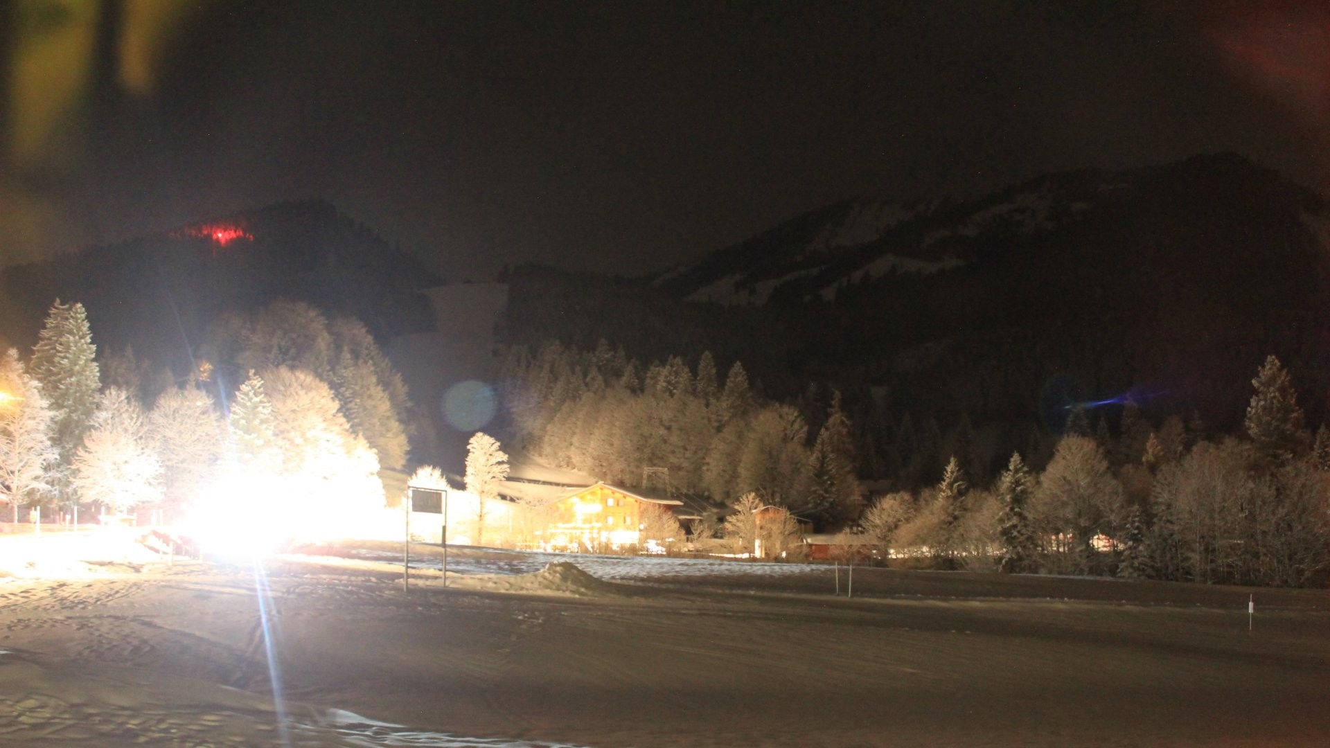 Archived image Webcam Unken: Heutal Mountain