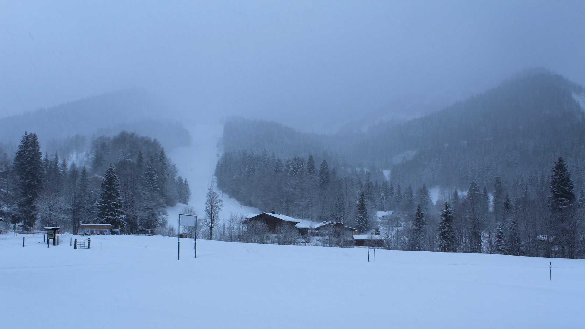 Archived image Webcam Unken: Heutal Mountain