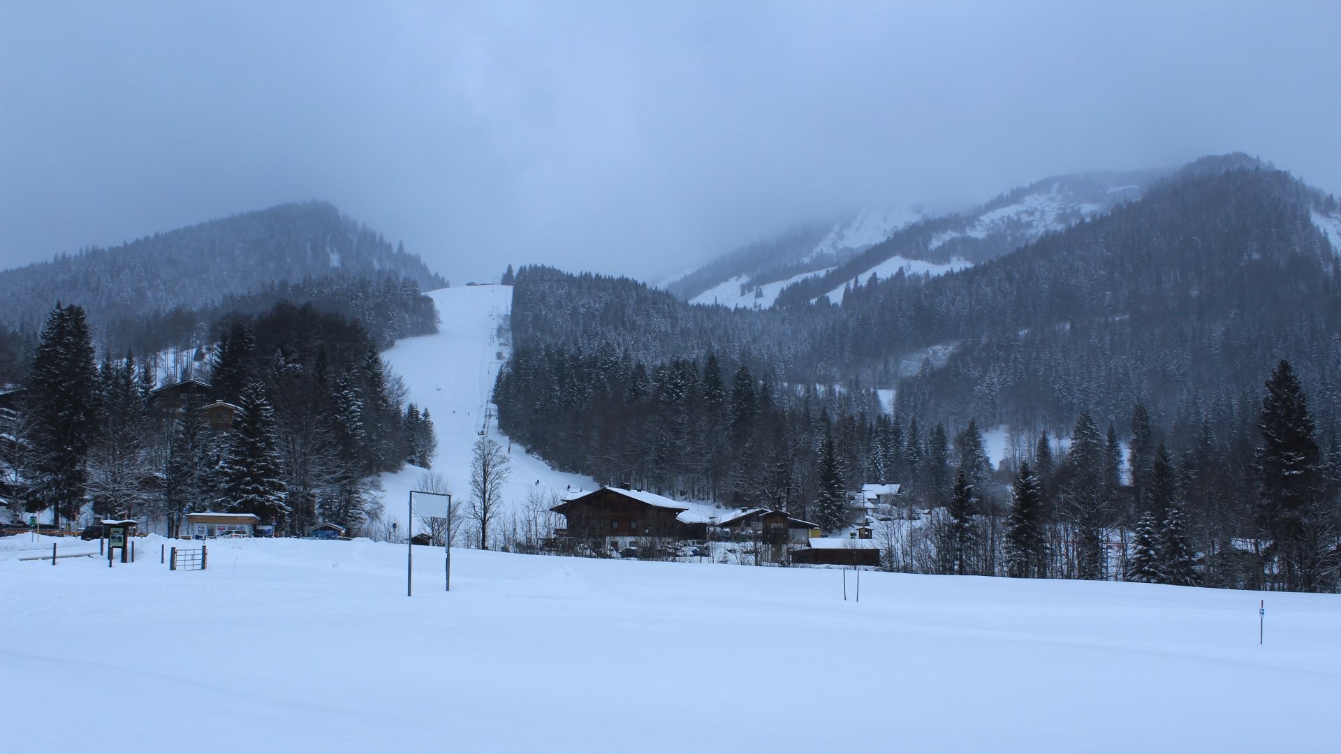 Archived image Webcam Unken: Heutal Mountain