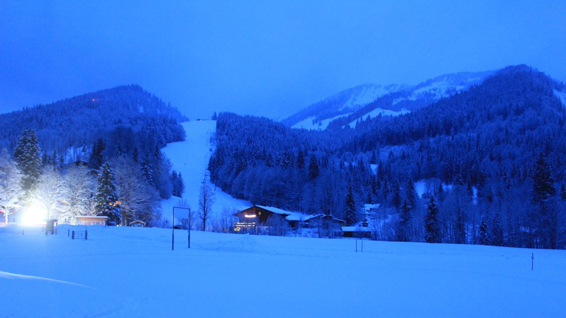 Archiv Foto Webcam Unken: Heutal Bergstation