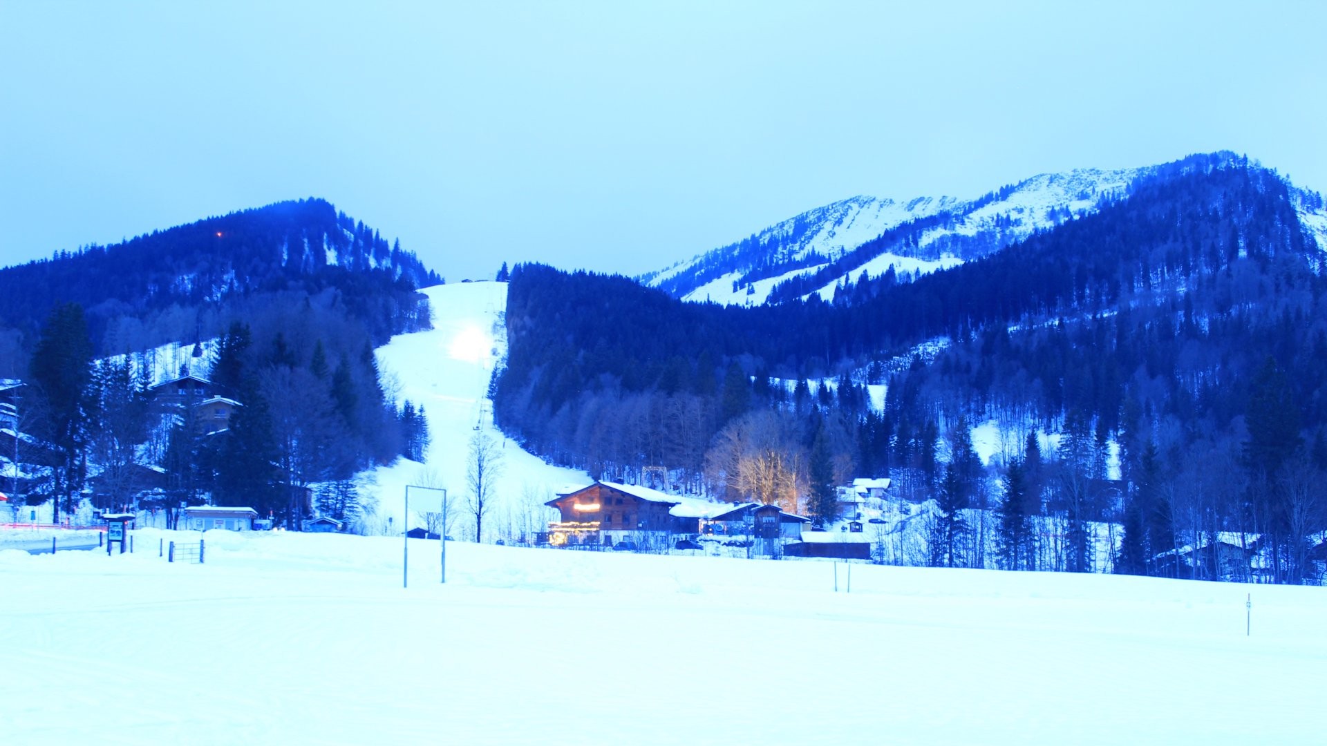 Archiv Foto Webcam Unken: Heutal Bergstation