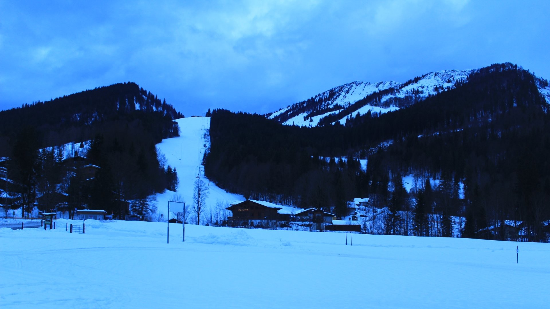 Archiv Foto Webcam Unken: Heutal Bergstation