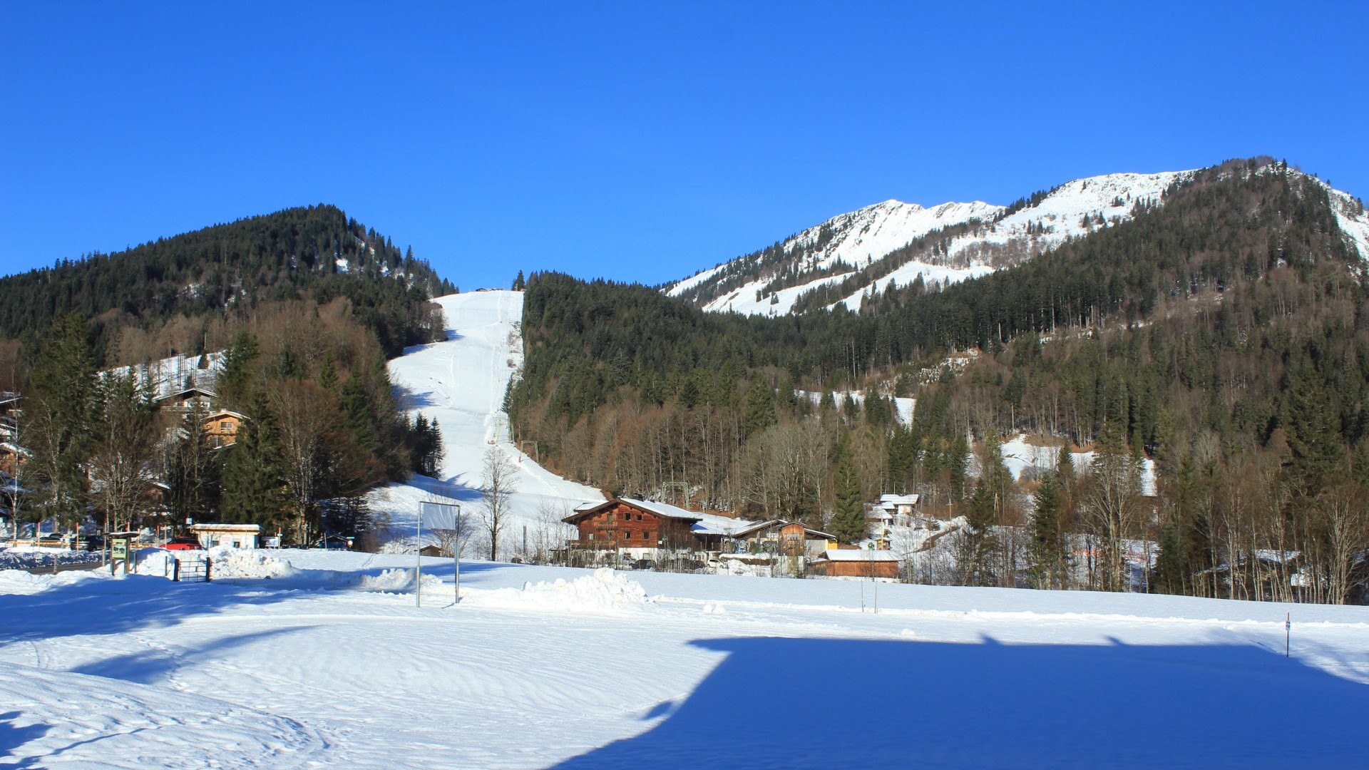 Archived image Webcam Unken: Heutal Mountain