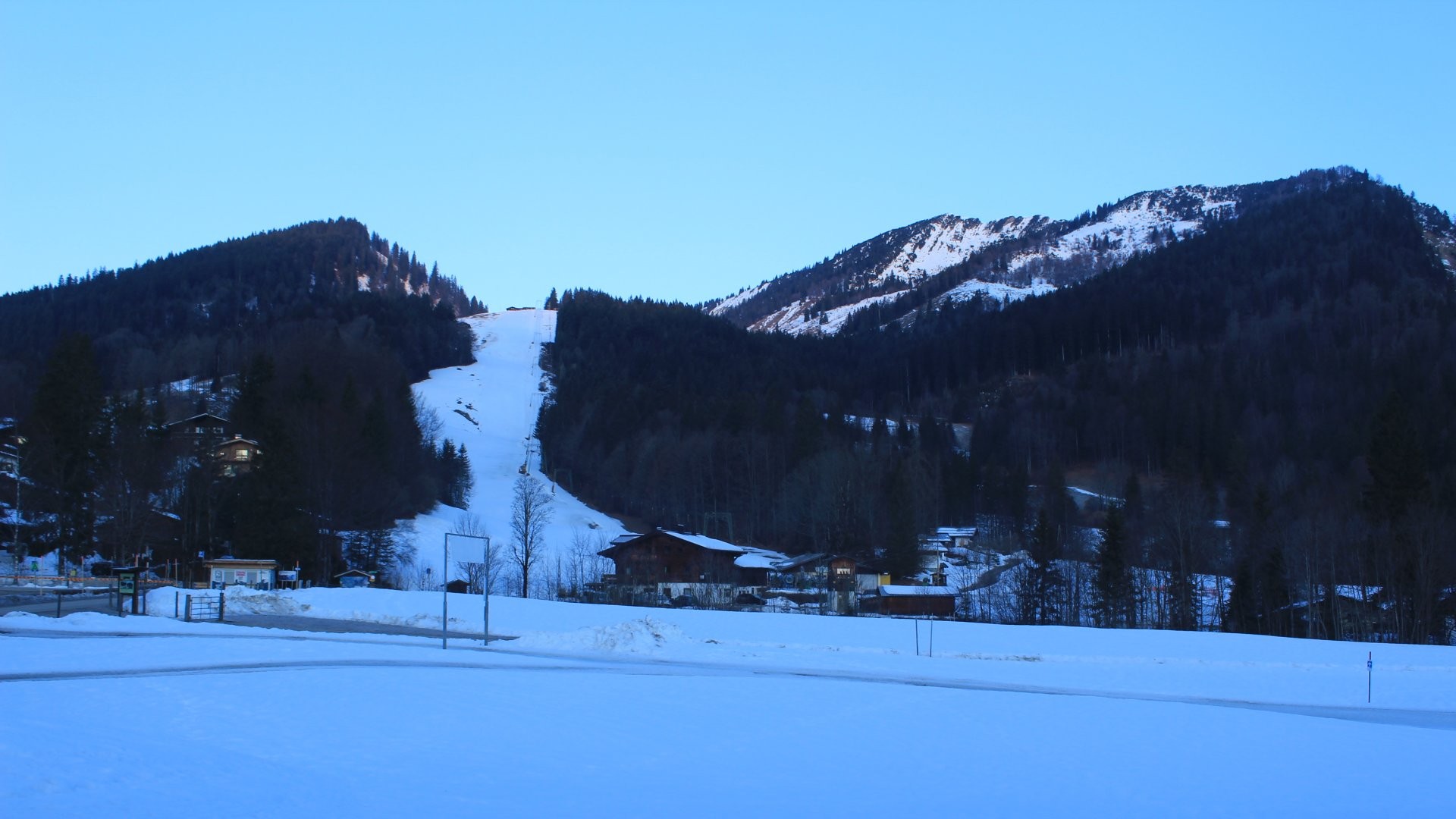 Archiv Foto Webcam Unken: Heutal Bergstation