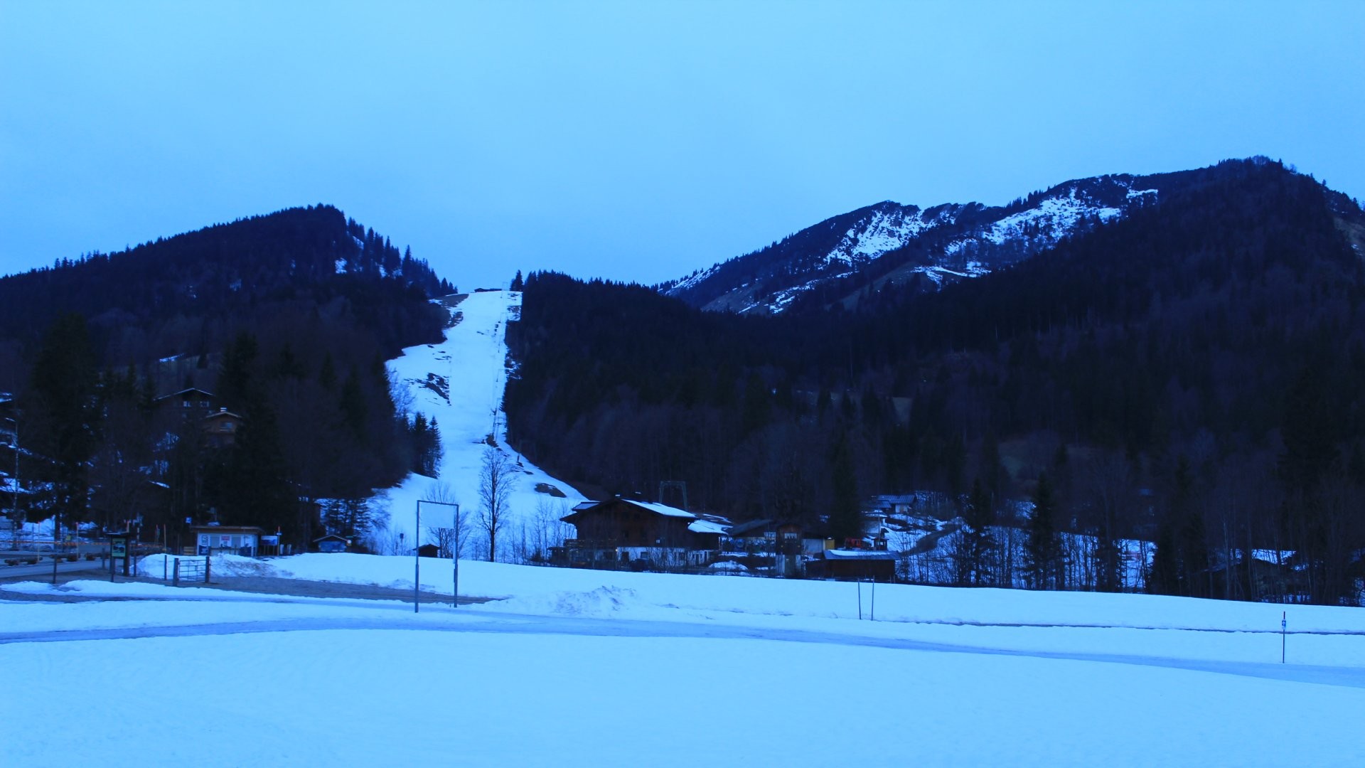 Archiv Foto Webcam Unken: Heutal Bergstation