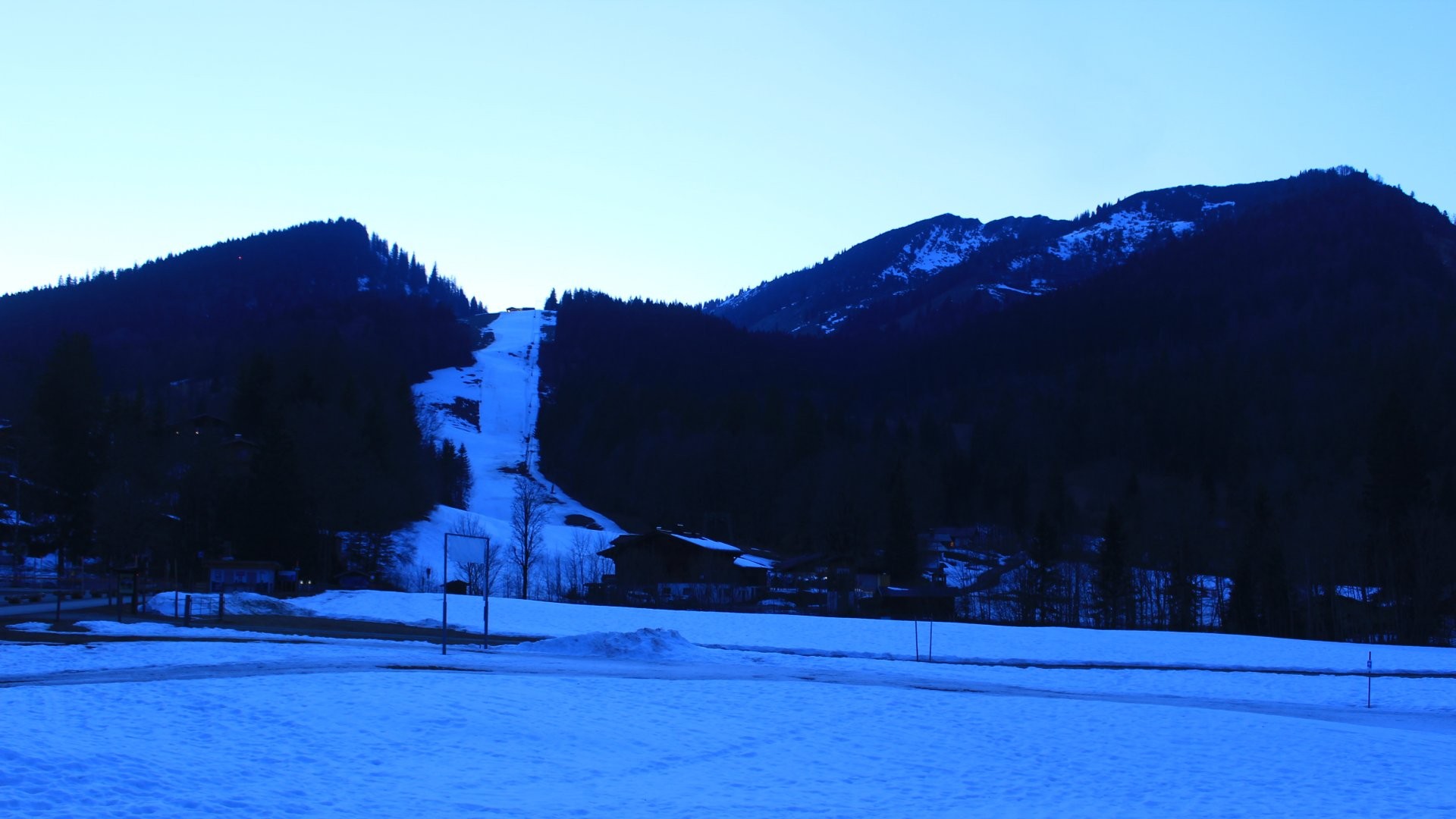 Archiv Foto Webcam Unken: Heutal Bergstation