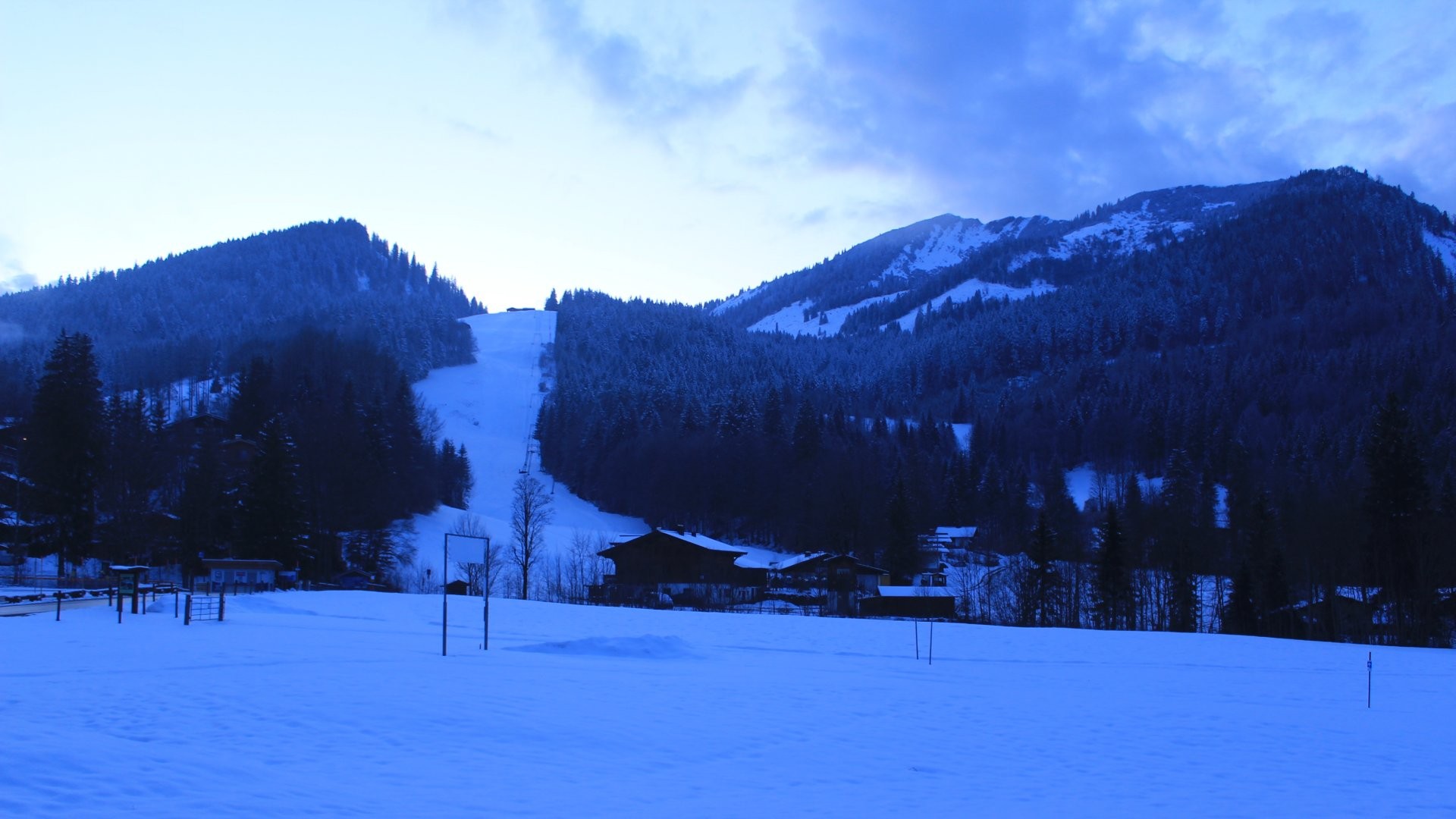 Archiv Foto Webcam Unken: Heutal Bergstation