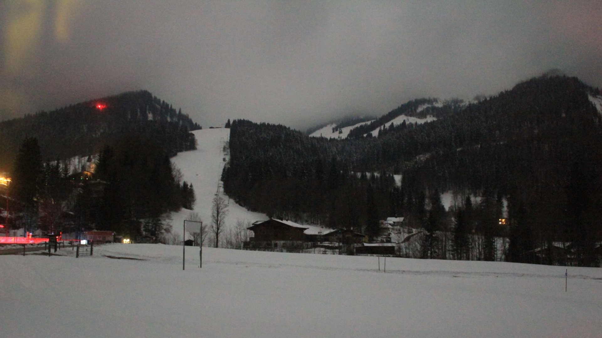 Archived image Webcam Unken: Heutal Mountain