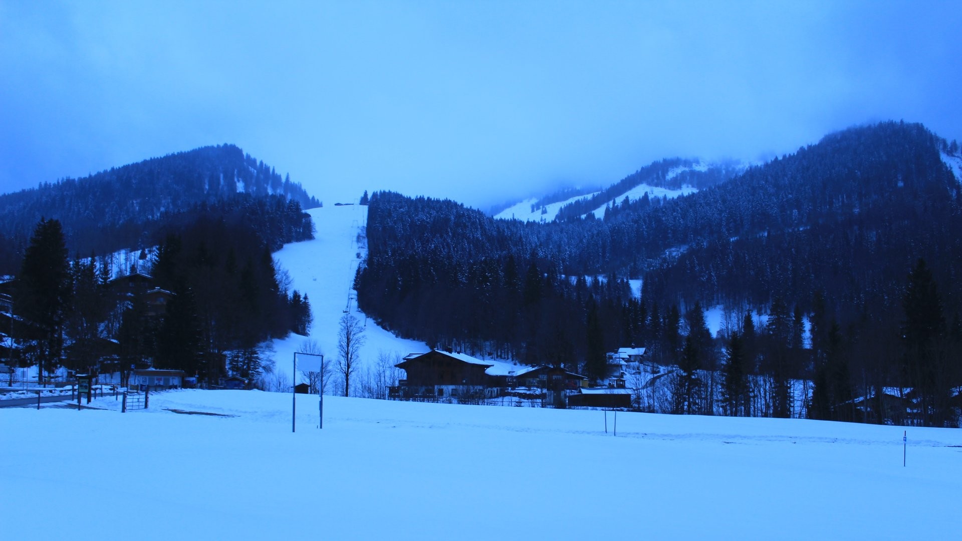 Archived image Webcam Unken: Heutal Mountain