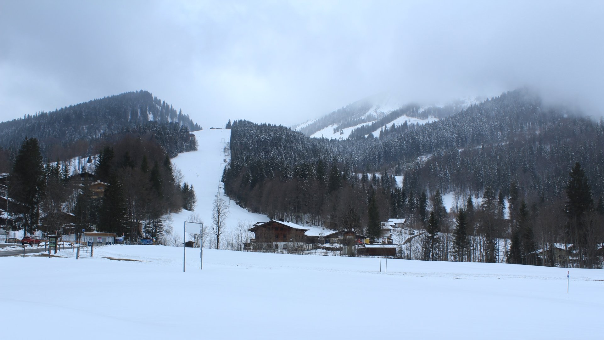 Archived image Webcam Unken: Heutal Mountain