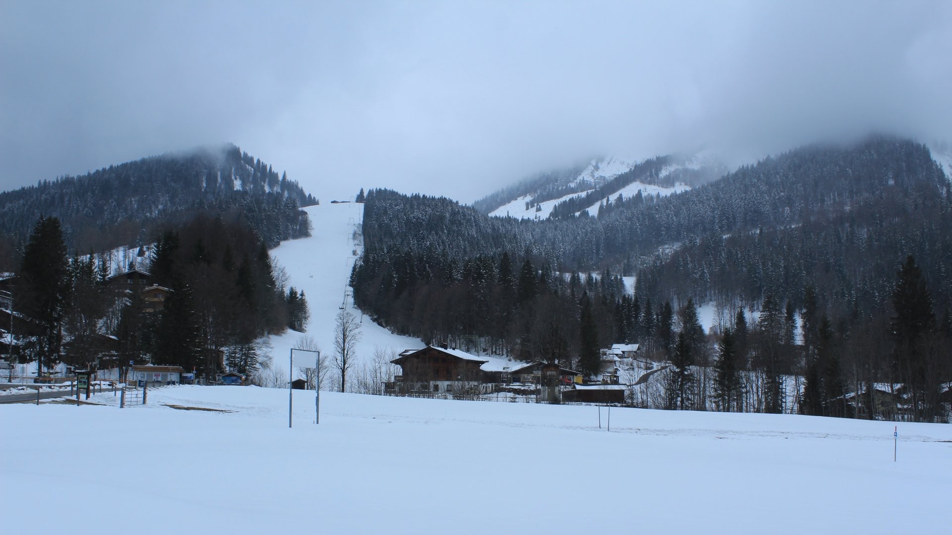 Archived image Webcam Unken: Heutal Mountain