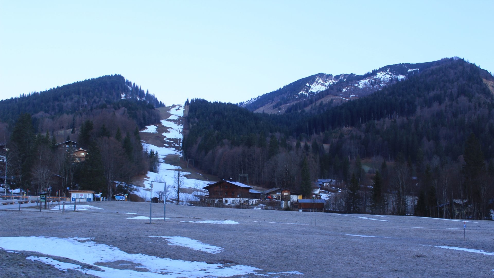 Archiv Foto Webcam Unken: Heutal Bergstation