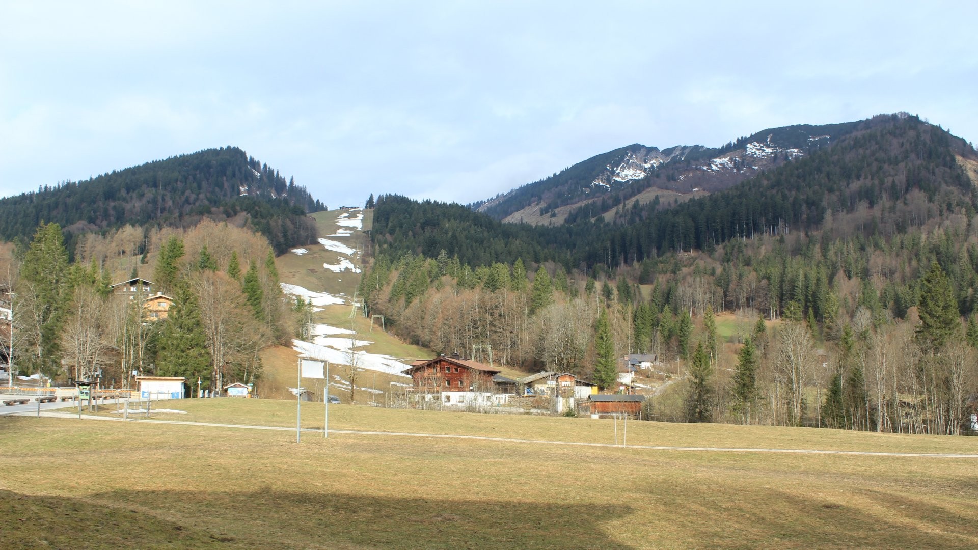 Archived image Webcam Unken: Heutal Mountain