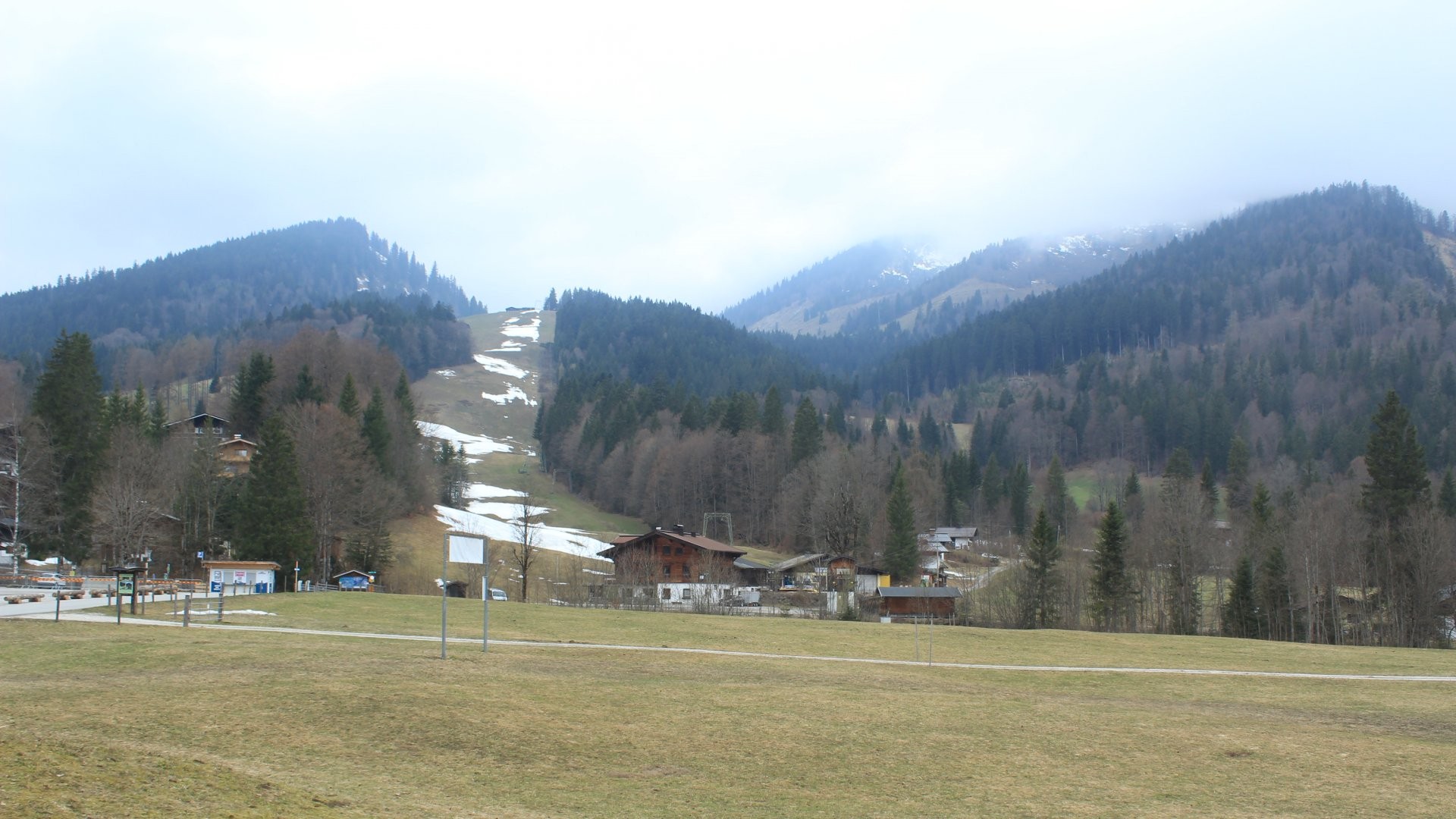 Archived image Webcam Unken: Heutal Mountain