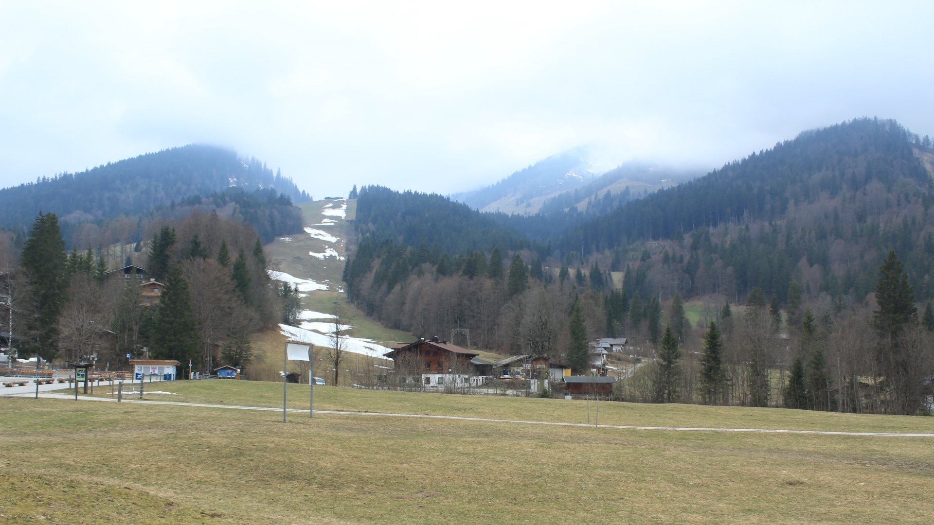 Archived image Webcam Unken: Heutal Mountain