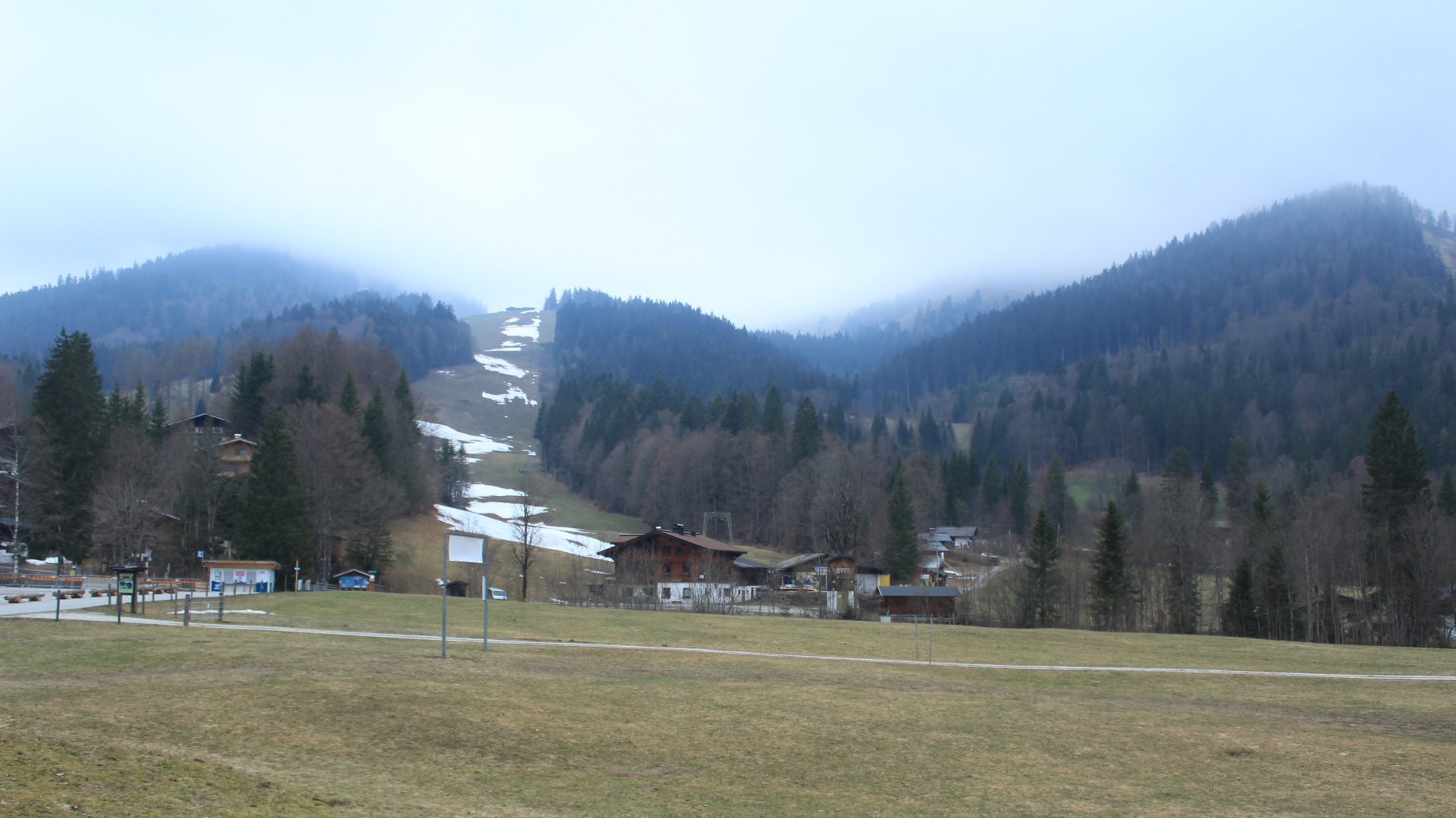 Archived image Webcam Unken: Heutal Mountain