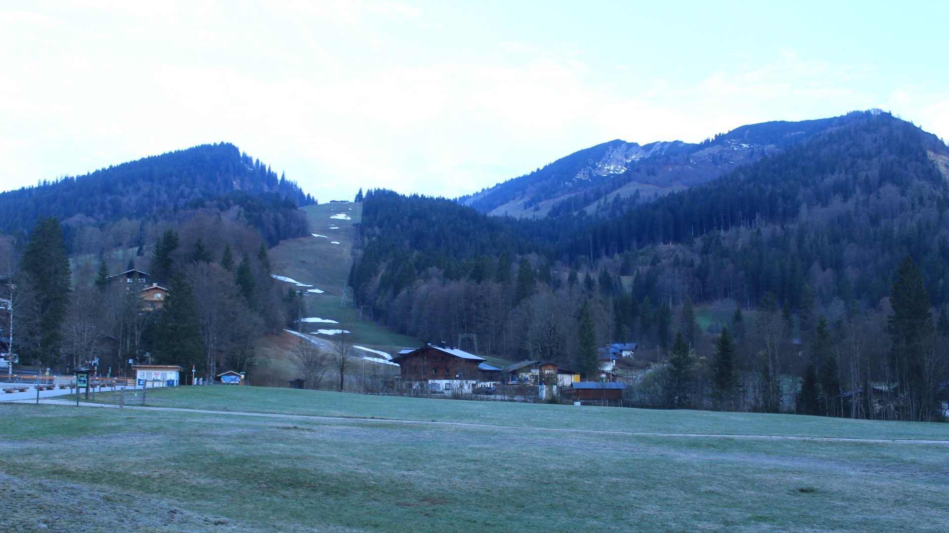 Archiv Foto Webcam Unken: Heutal Bergstation