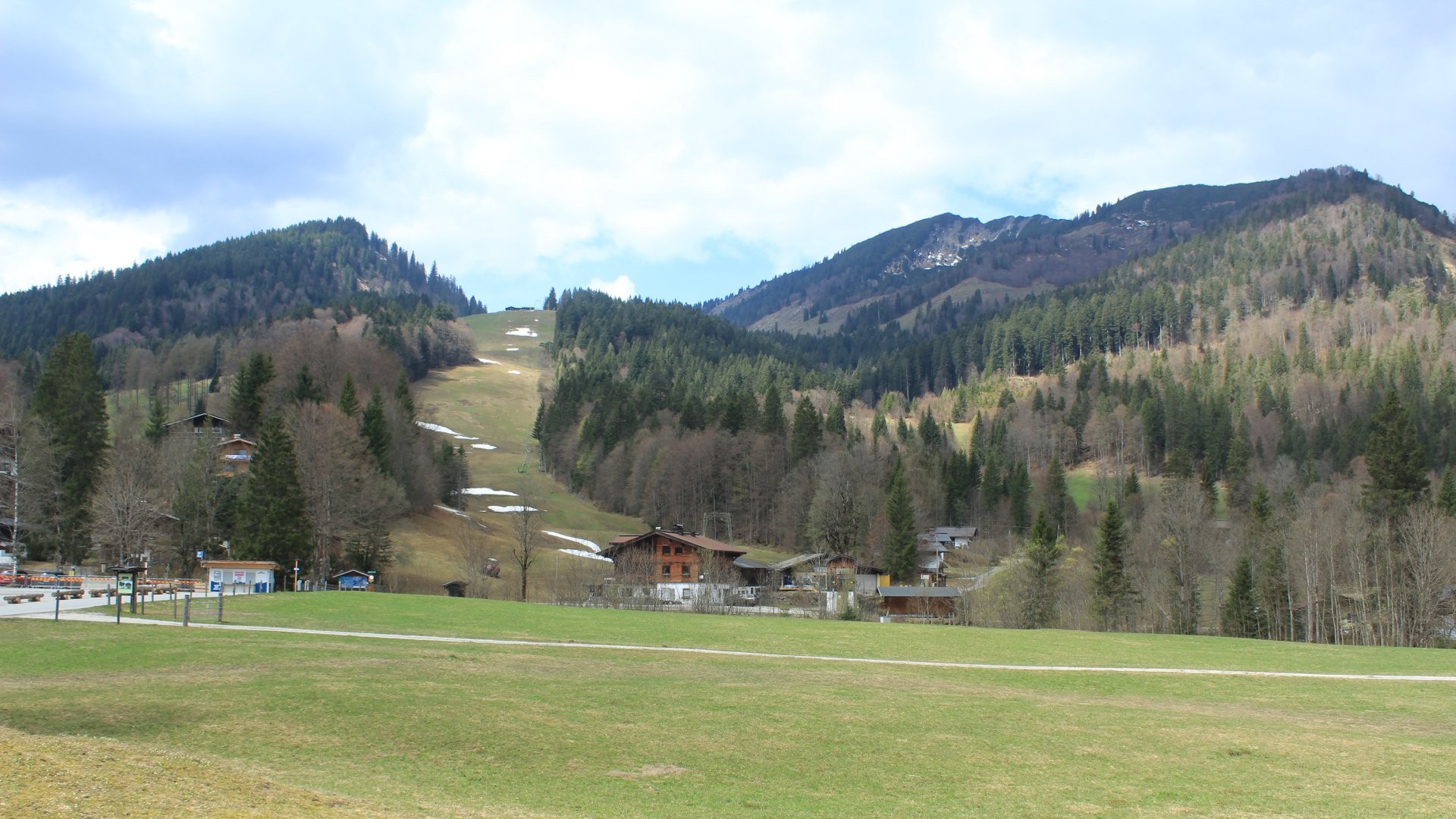 Archiv Foto Webcam Unken: Heutal Bergstation