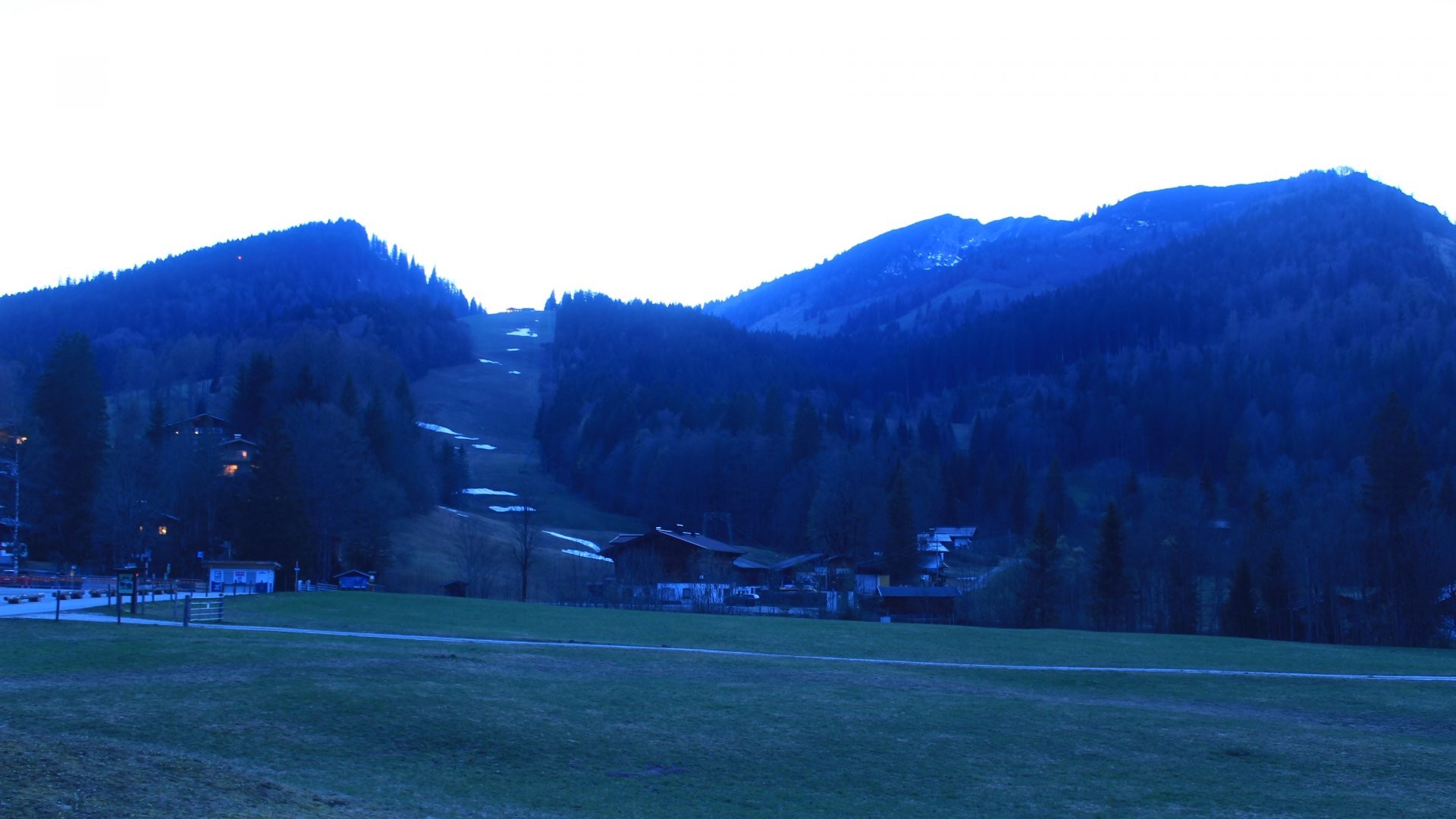 Archiv Foto Webcam Unken: Heutal Bergstation