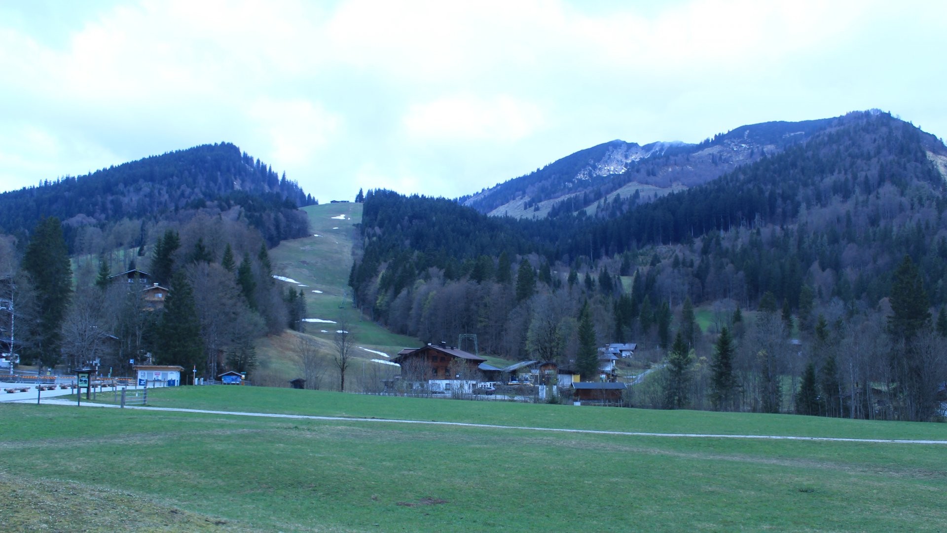 Archiv Foto Webcam Unken: Heutal Bergstation