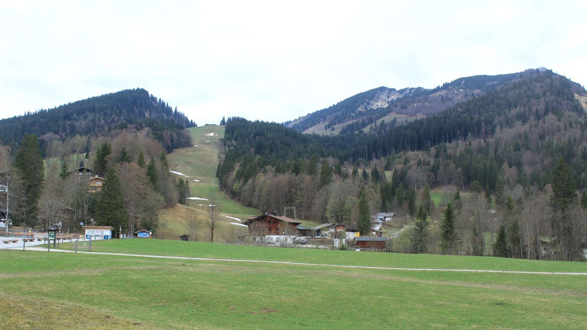 Archiv Foto Webcam Unken: Heutal Bergstation