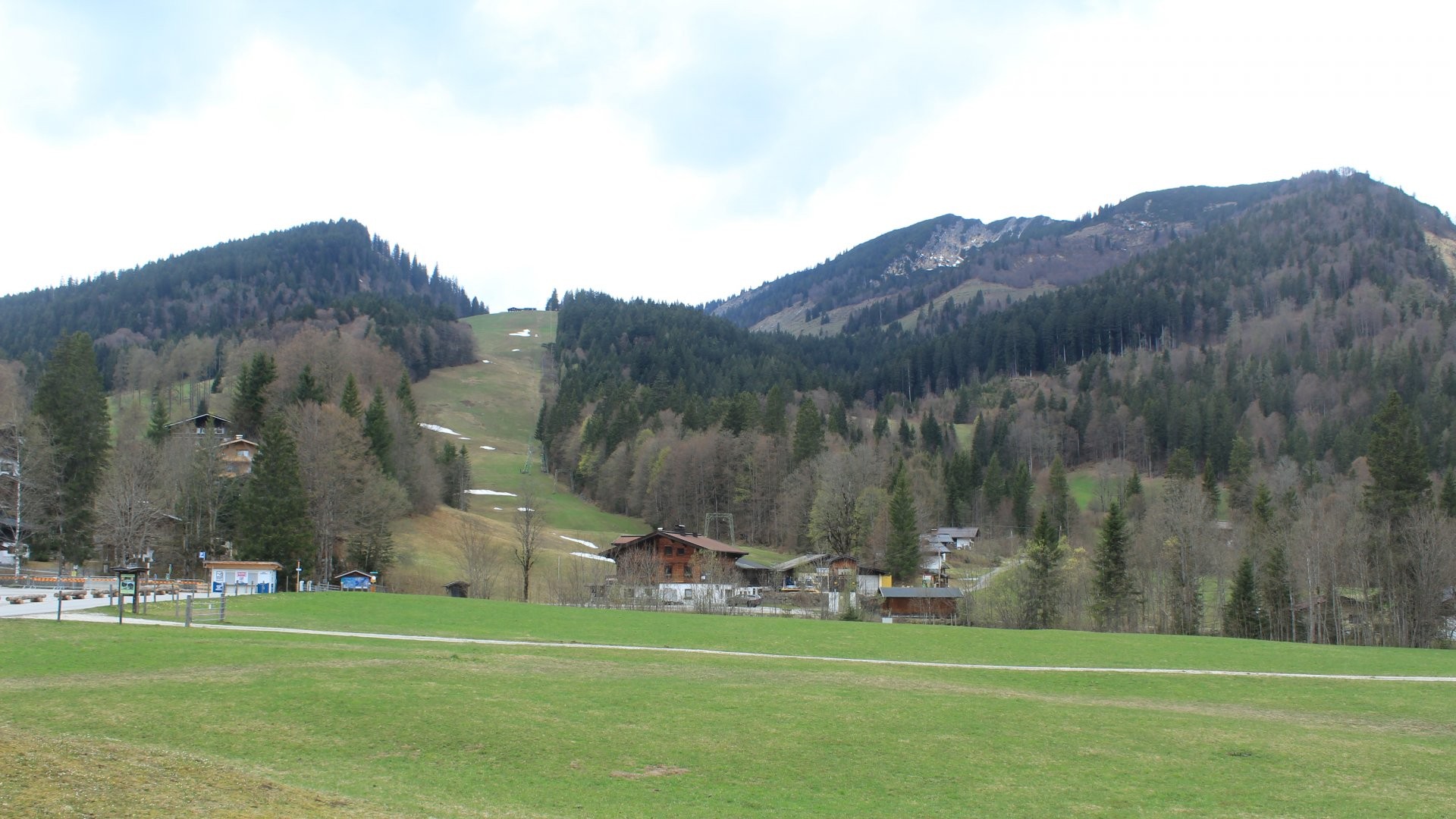 Archiv Foto Webcam Unken: Heutal Bergstation