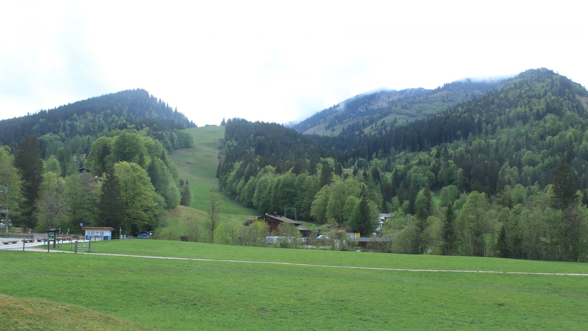 Archiv Foto Webcam Unken: Heutal Bergstation