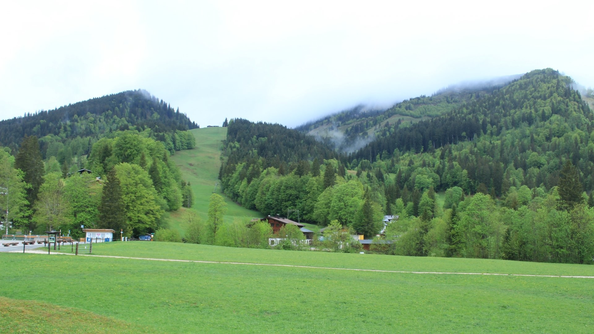 Archiv Foto Webcam Unken: Heutal Bergstation