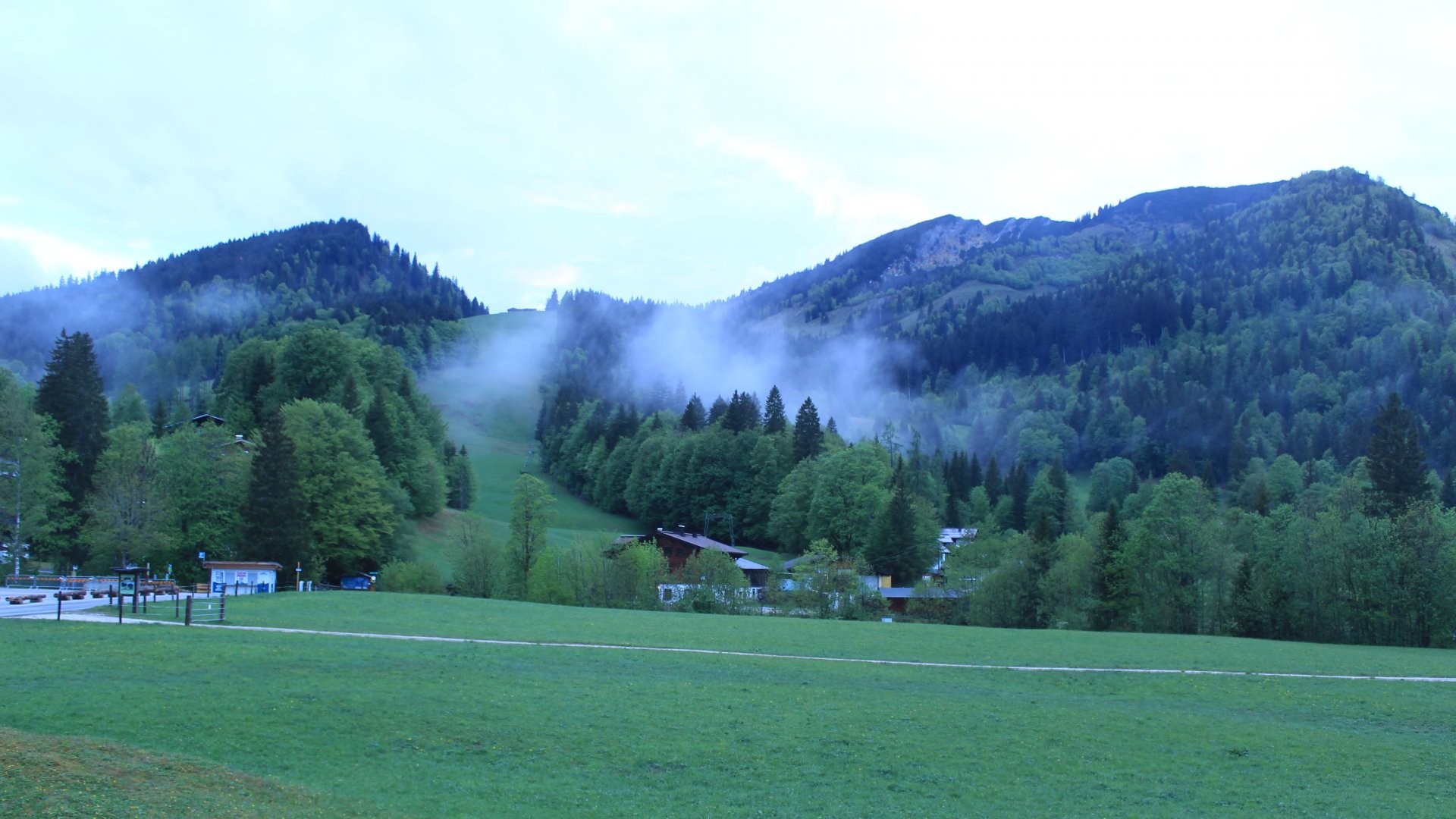 Archiv Foto Webcam Unken: Heutal Bergstation