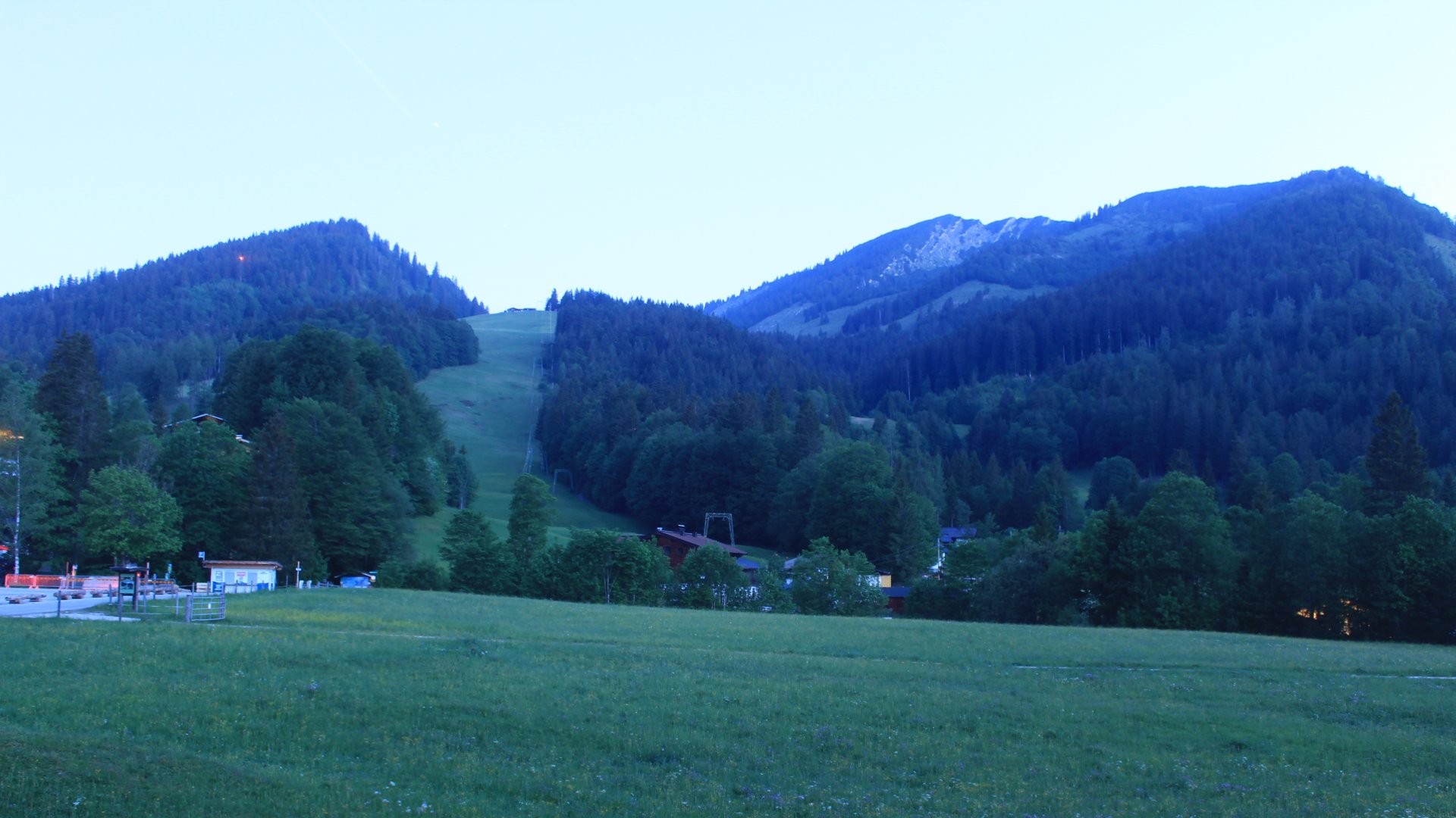 Archiv Foto Webcam Unken: Heutal Bergstation