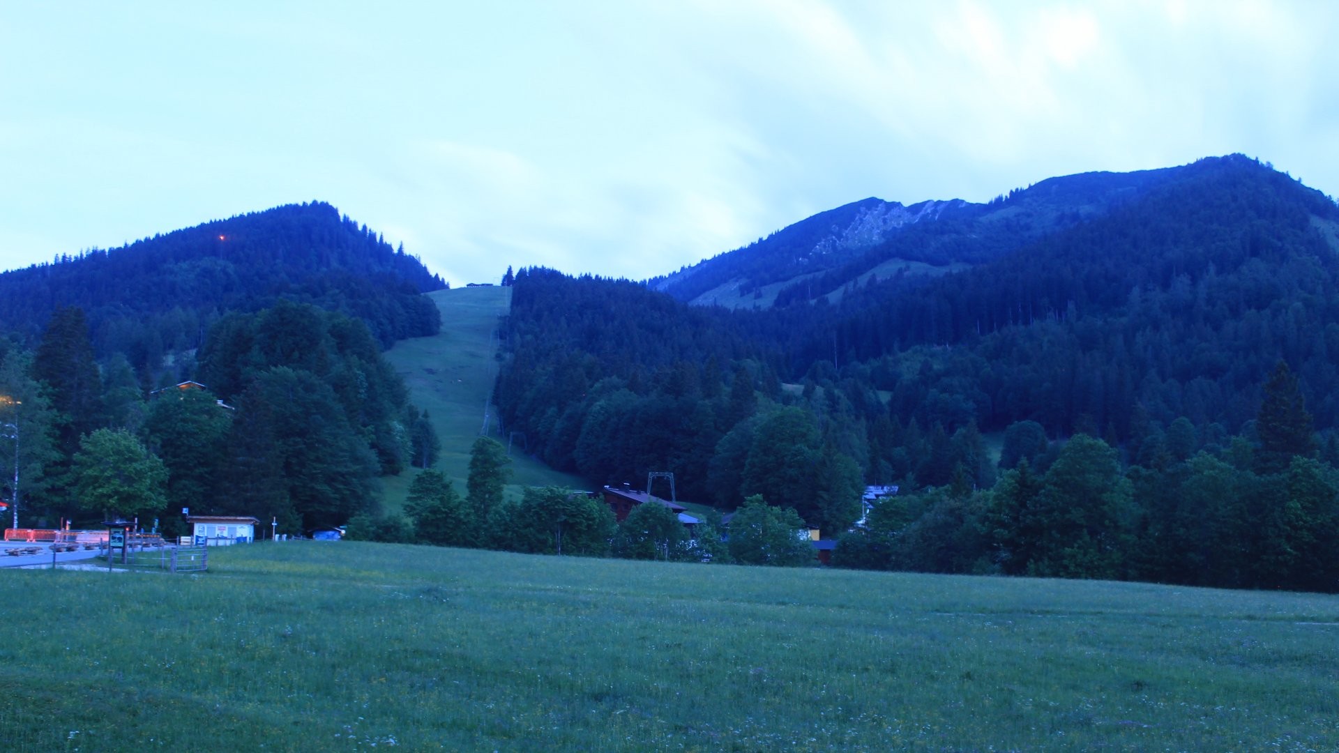 Archived image Webcam Unken: Heutal Mountain