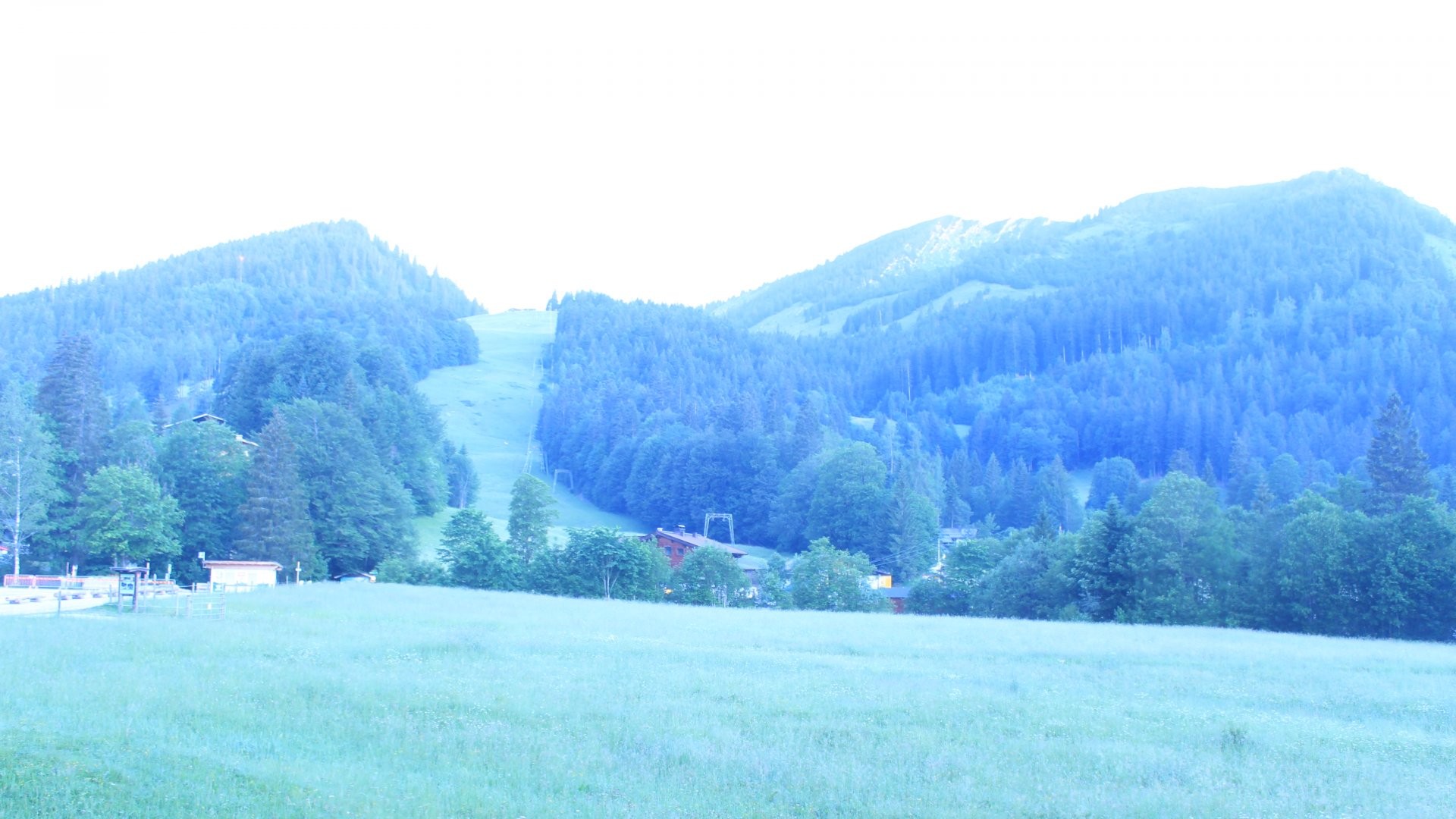 Archiv Foto Webcam Unken: Heutal Bergstation