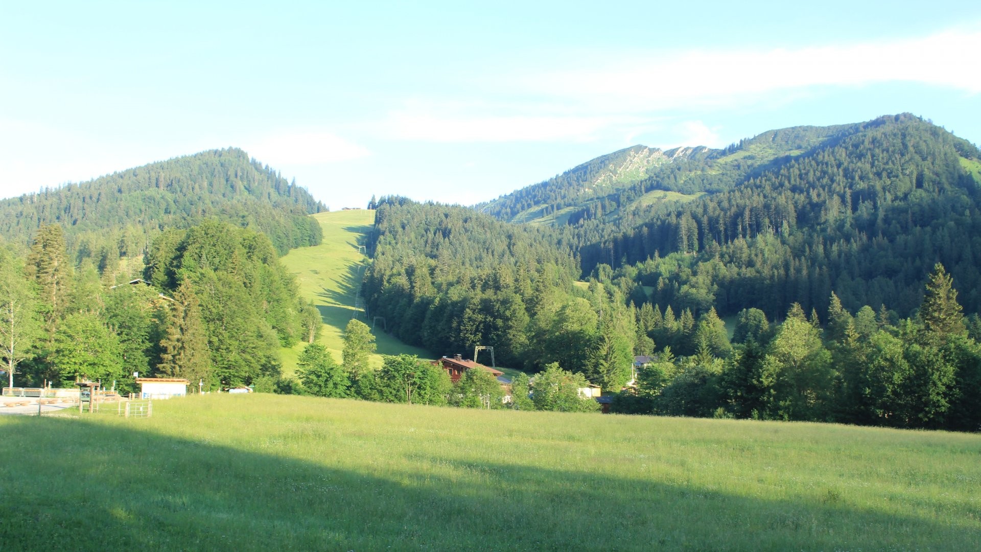 Archiv Foto Webcam Unken: Heutal Bergstation