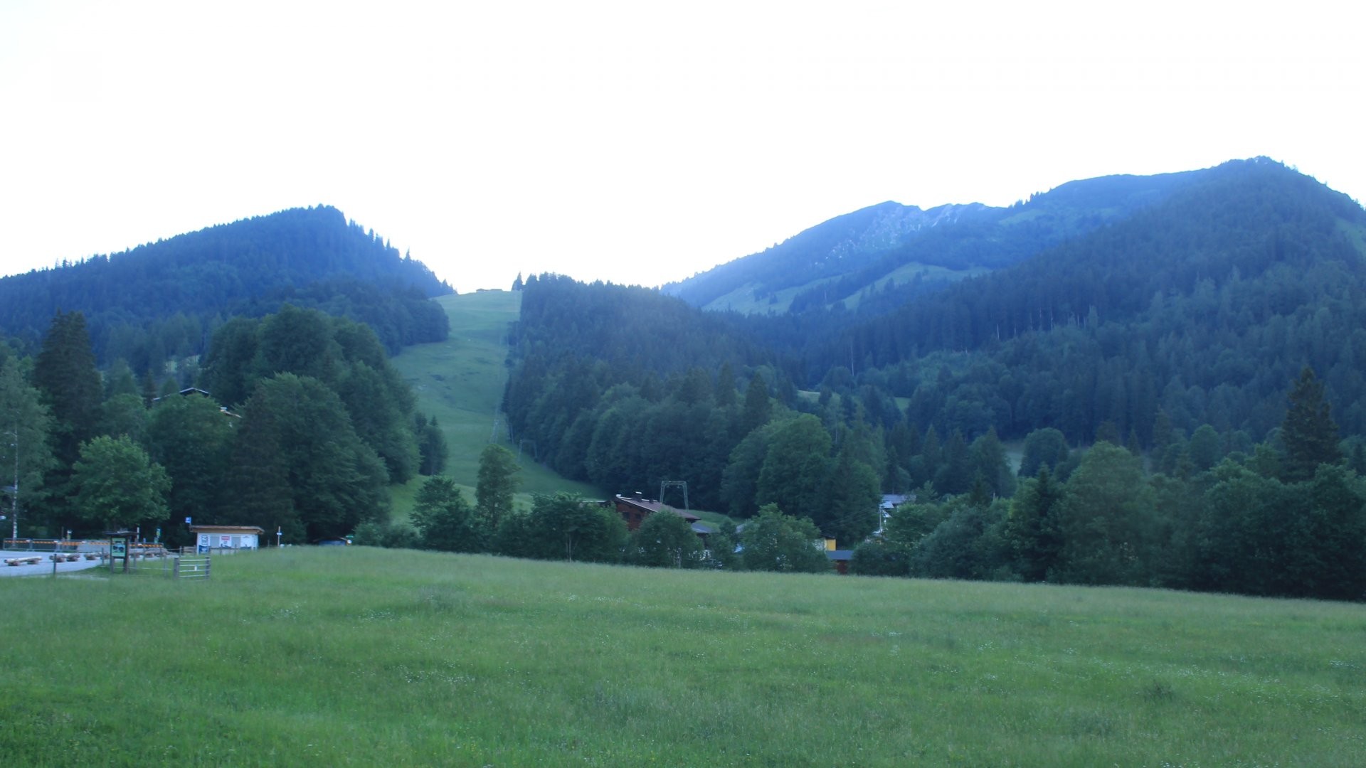 Archived image Webcam Unken: Heutal Mountain