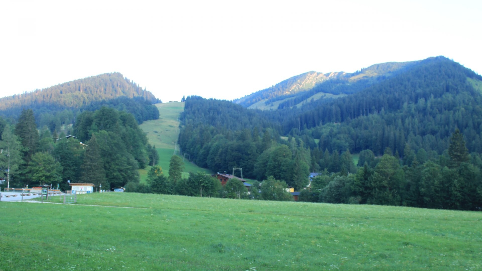 Archiv Foto Webcam Unken: Heutal Bergstation