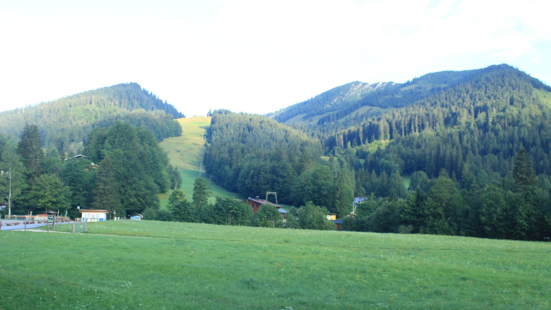 Archiv Foto Webcam Unken: Heutal Bergstation