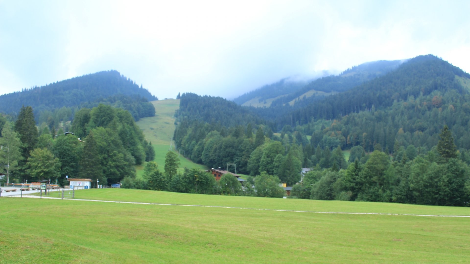 Archiv Foto Webcam Unken: Heutal Bergstation