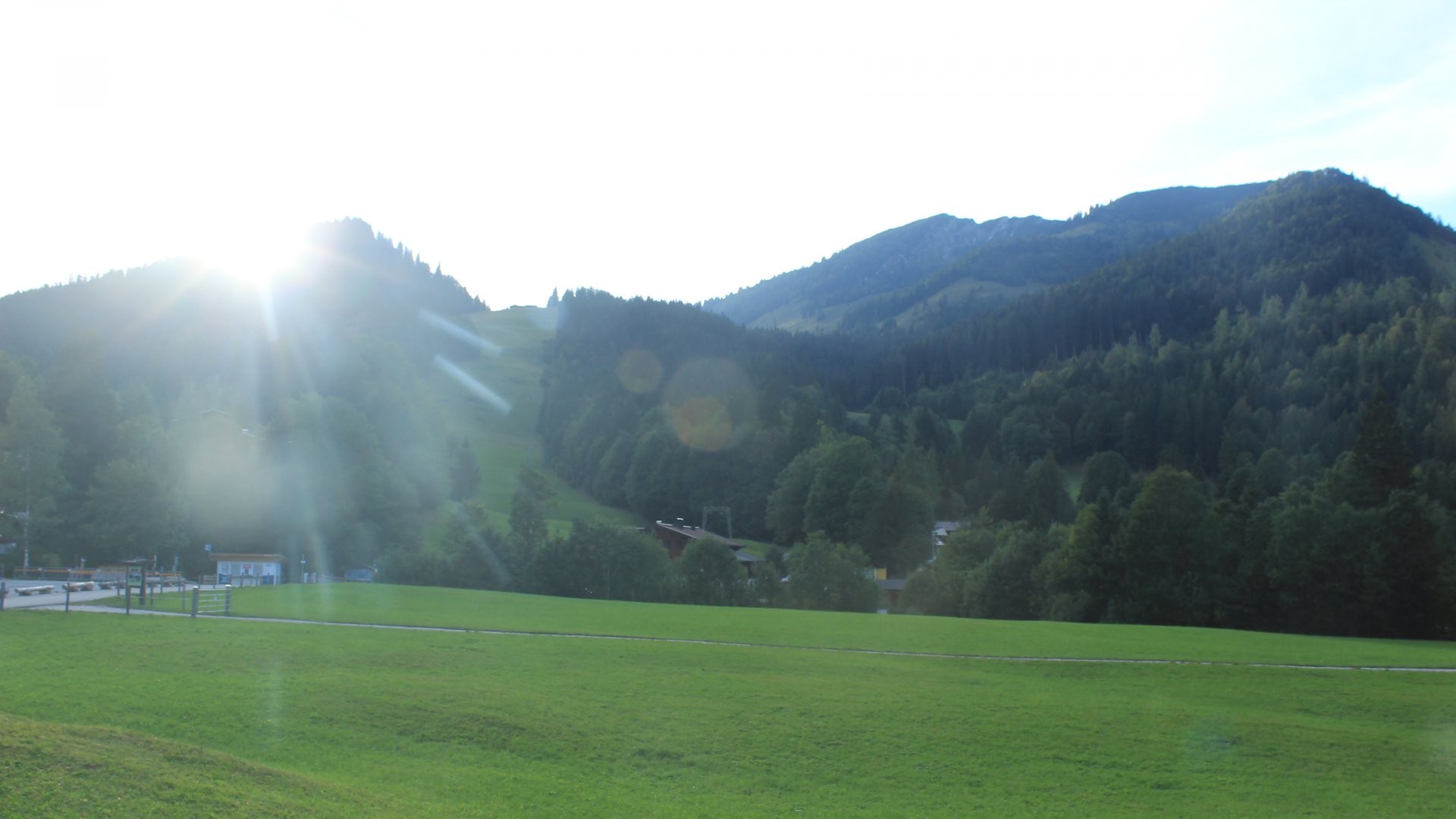 Archiv Foto Webcam Unken: Heutal Bergstation