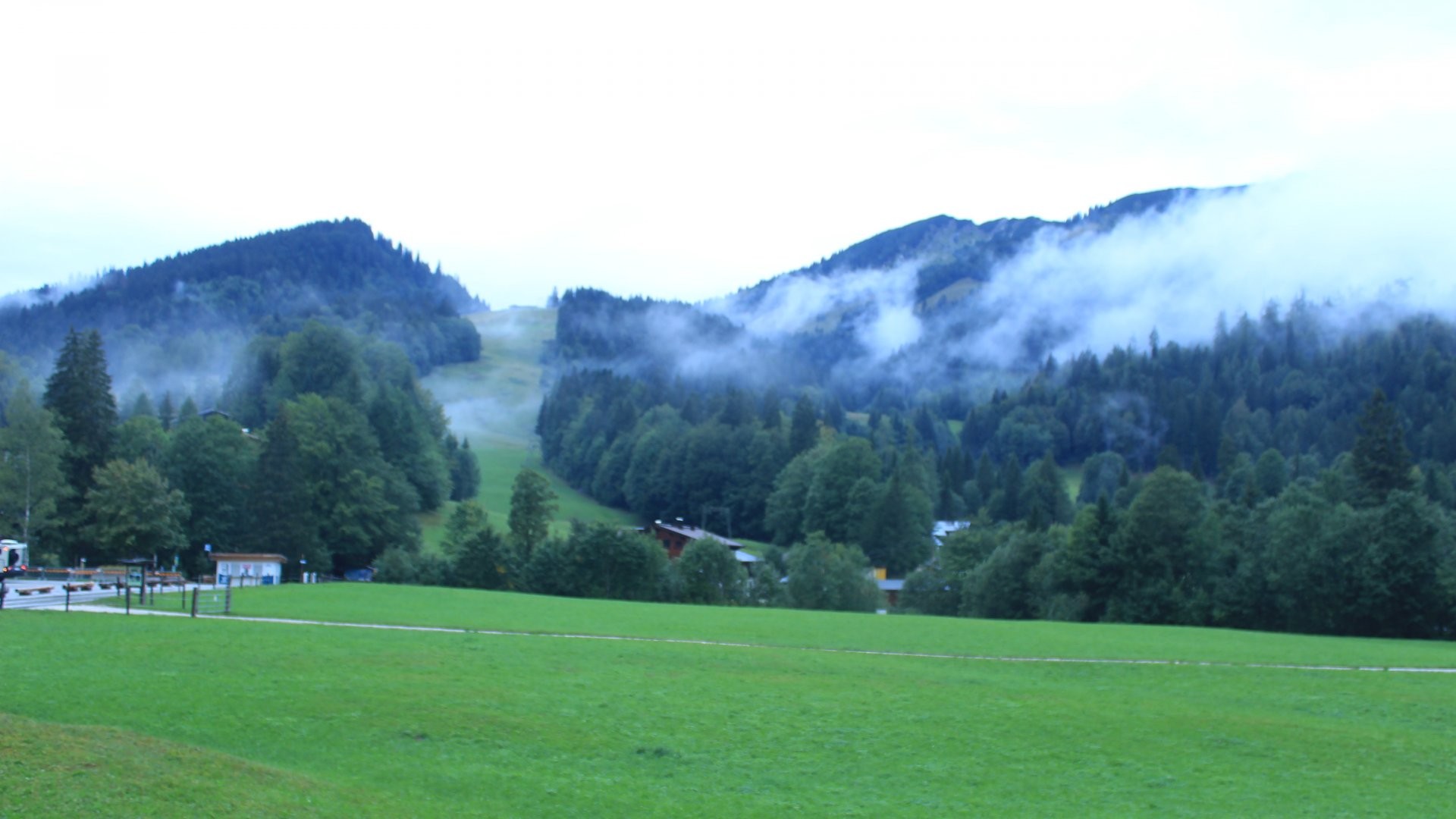 Archiv Foto Webcam Unken: Heutal Bergstation